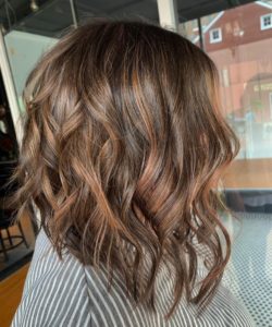 Cortes de pelo 2023 media melena